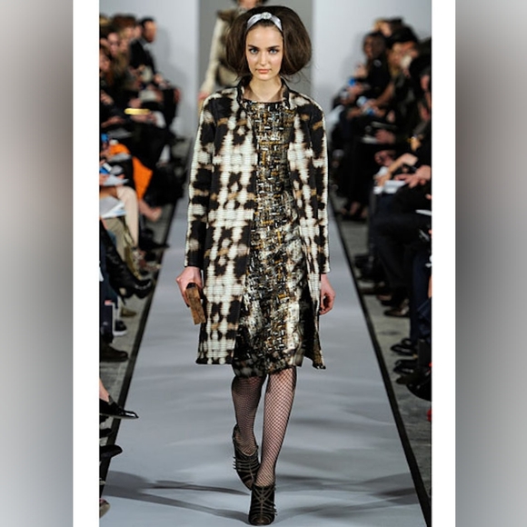 *$4,300 OSCAR DE LA RENTA GOLDEN BROWN SILK WOOL EXC BEAD EMBROI RUNWAY DRESS 10 - Picture 3 of 16